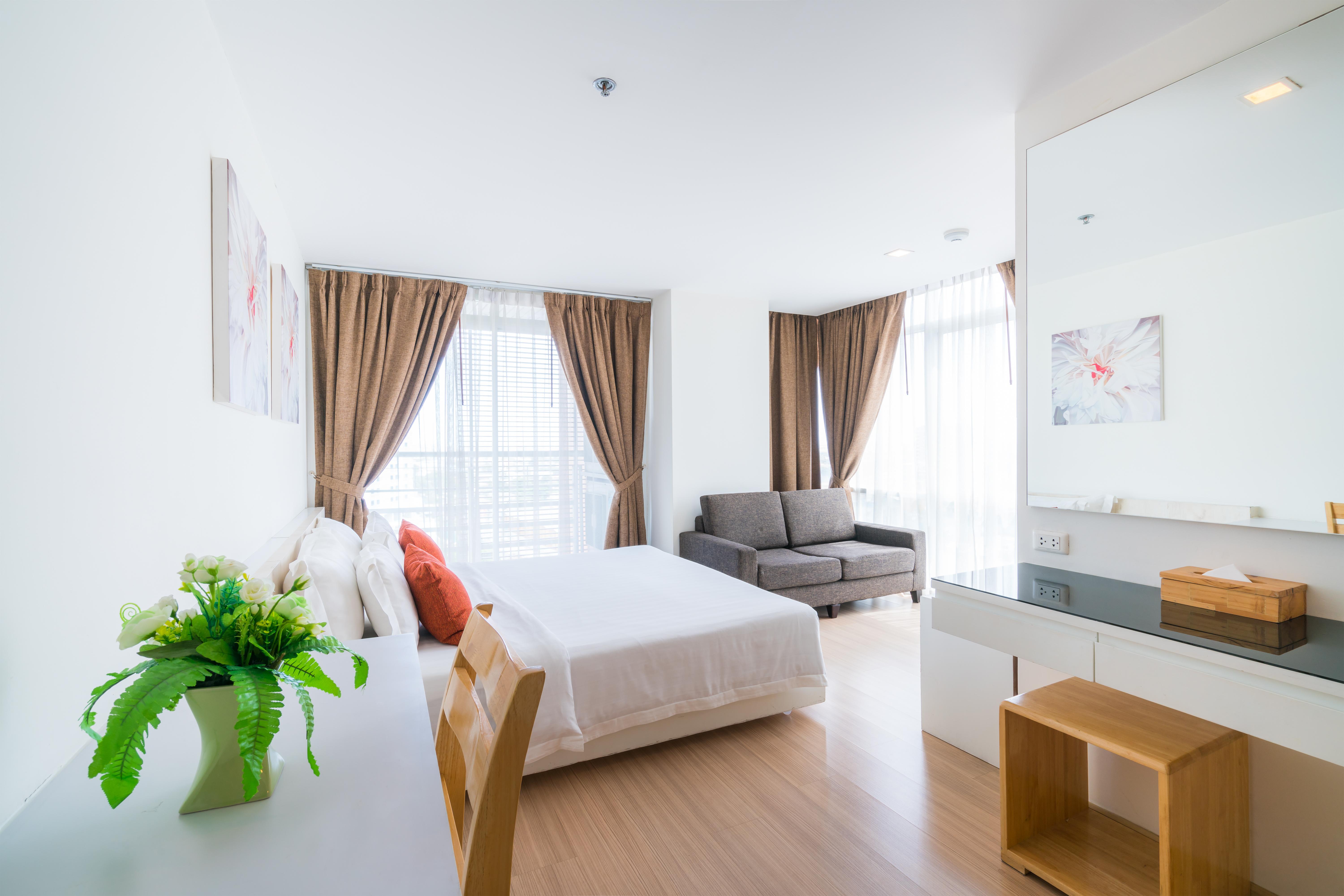 Brighton Hotel Бангкок Экстерьер фото