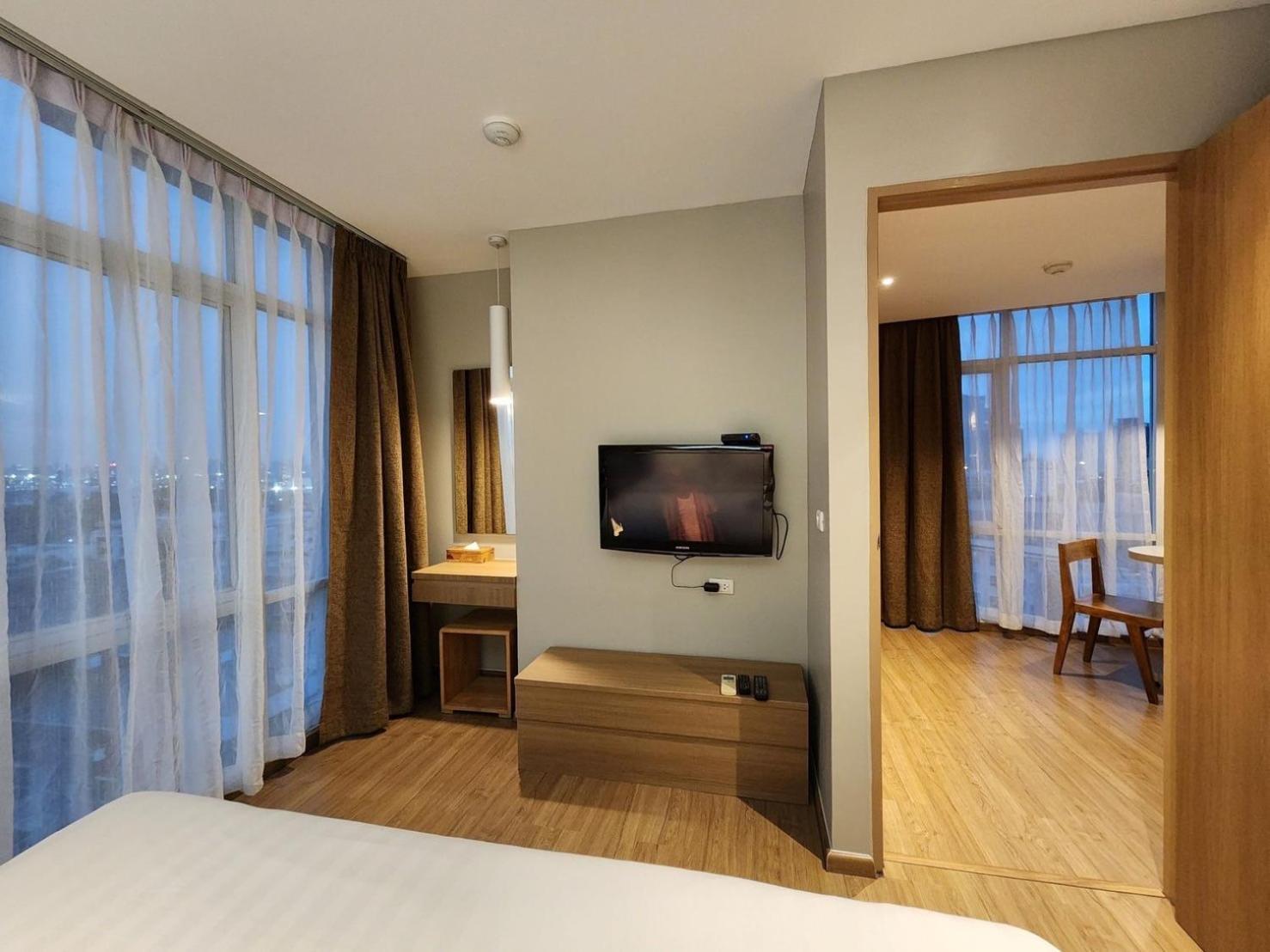 Brighton Hotel Бангкок Экстерьер фото