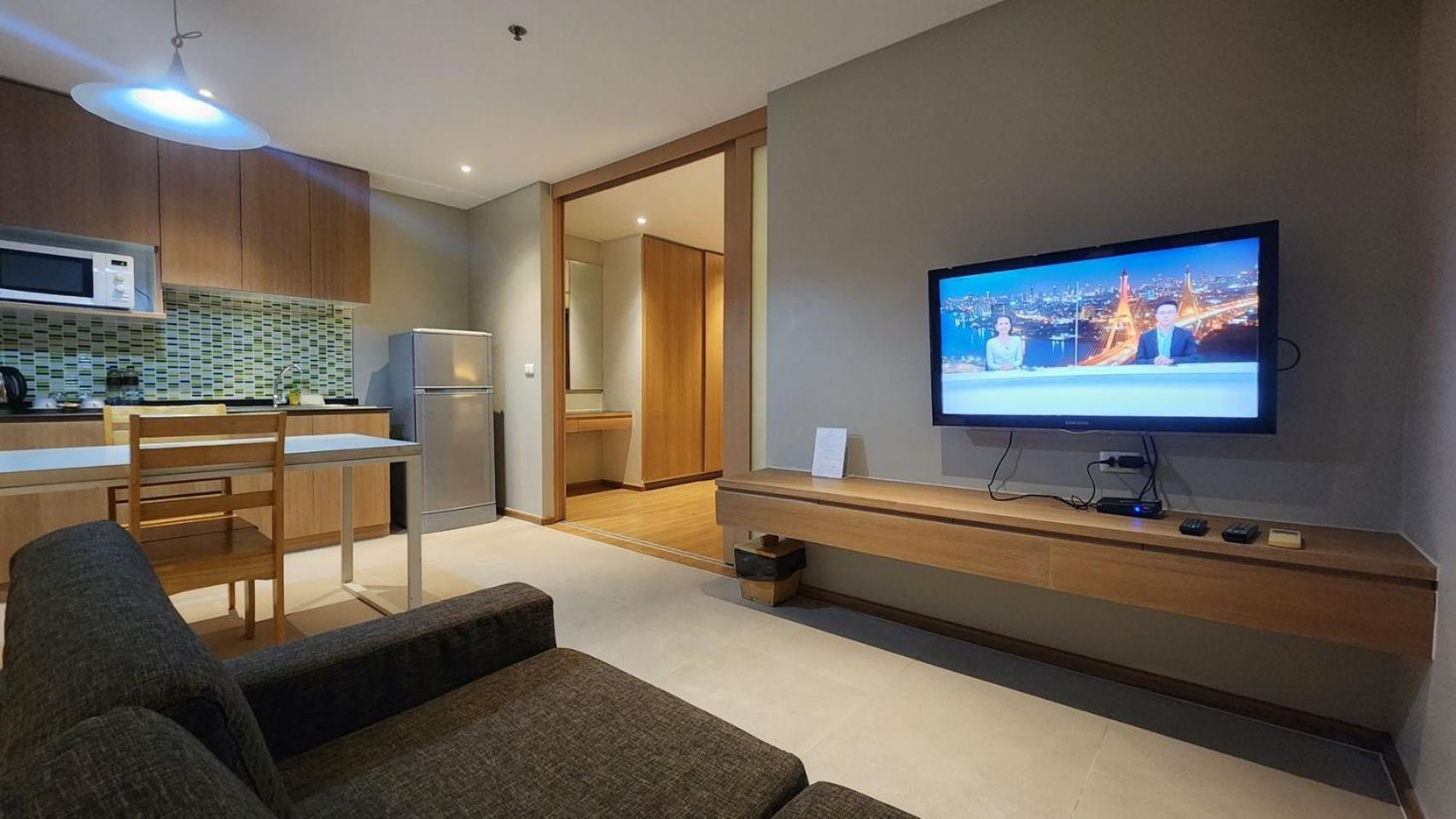 Brighton Hotel Бангкок Экстерьер фото