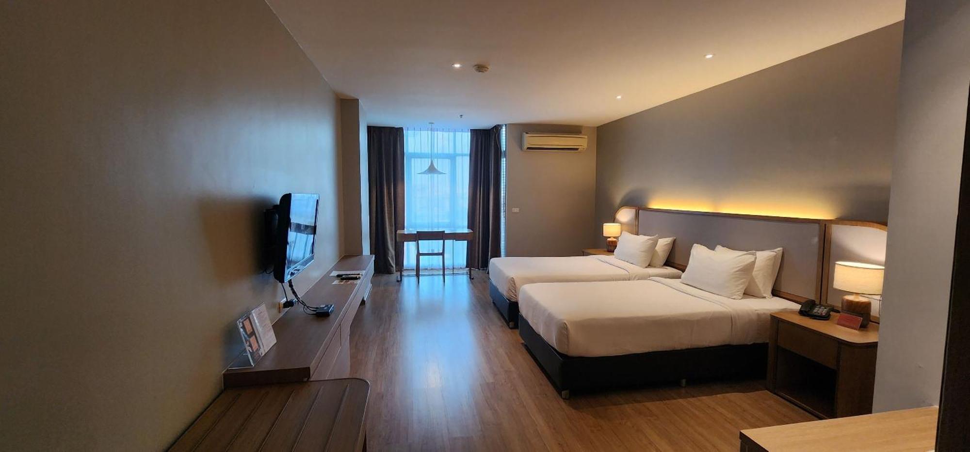 Brighton Hotel Бангкок Экстерьер фото